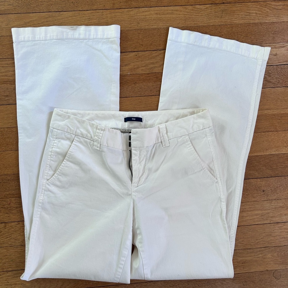 GAP Women's Cream Straight Leg Pants